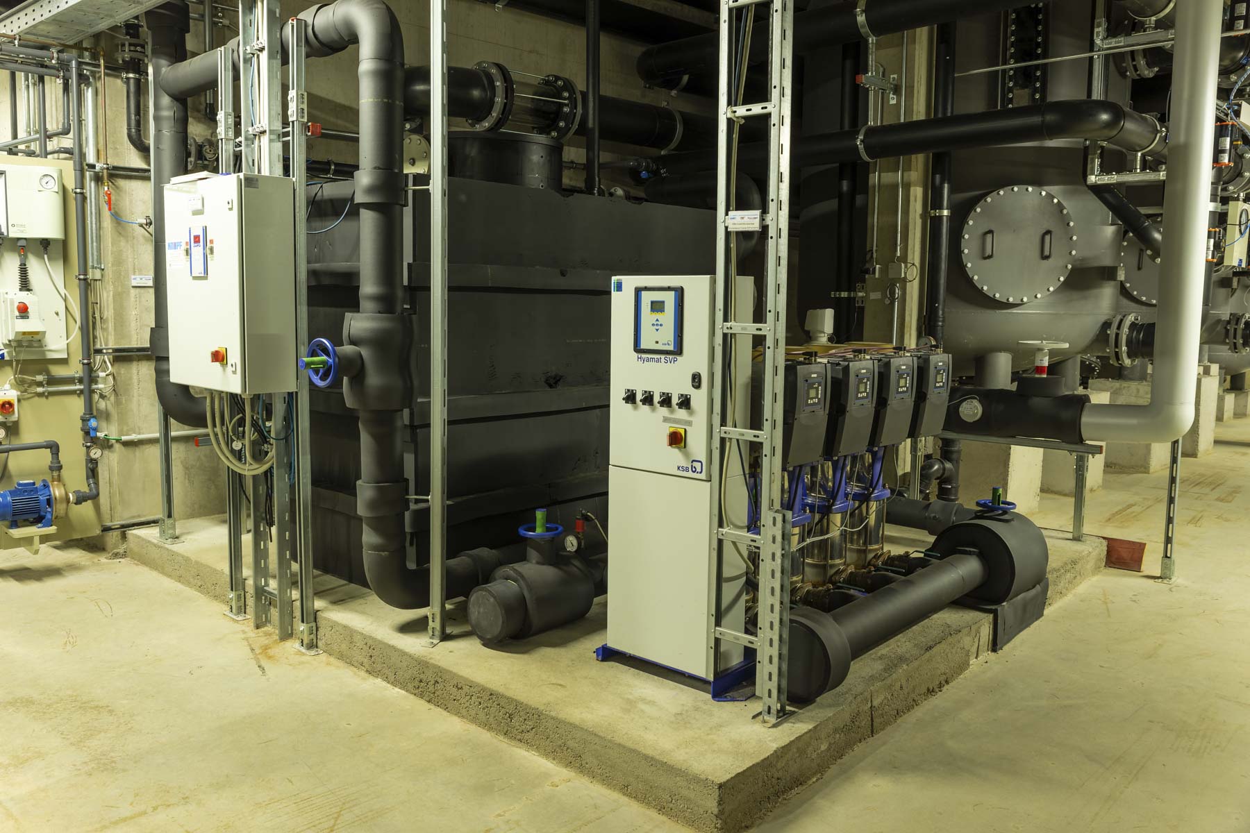 Schwimmbad Offenburg, professionelle Sanitärinstallation Knopf Haustechnik Schwimmbad Offenburg, professionelle Sanierung der Heizungtechnik und Sanitärtechnik von Heizungsexperten der Knopf Haustechnik